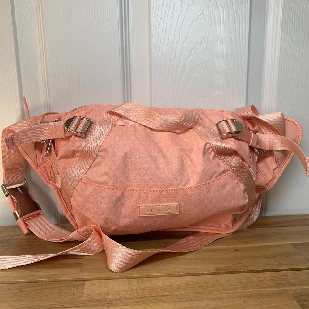 Athleta Large Waist Bag / Belt Bag – Coral Pink – Like New